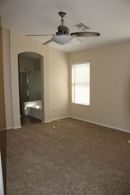 4 bedroom 3 bath home with a den in Mountain Vista Ranch property image