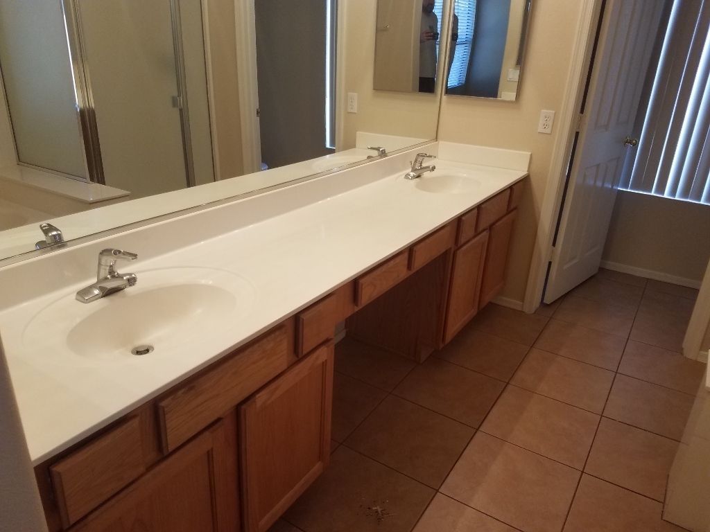 4 bedroom 3 bath home with a den in Mountain Vista Ranch property image