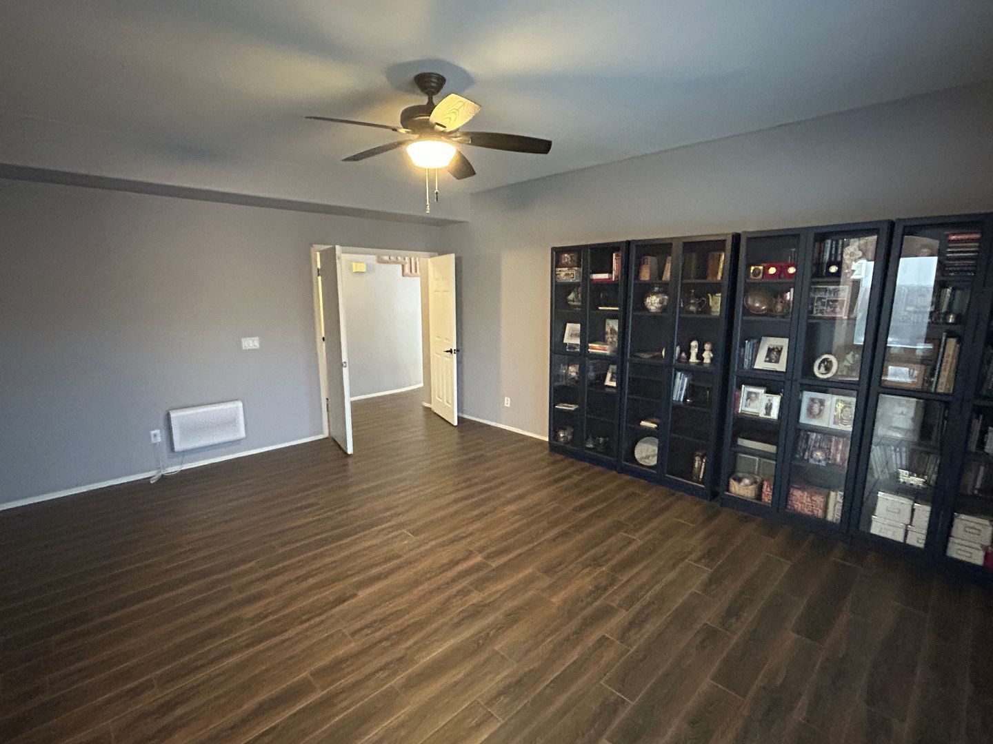 Fantastic 3 bedroom/2.5 bathroom home (plus loft, pool/spa) in the Foothills ready for early March Move-in property image