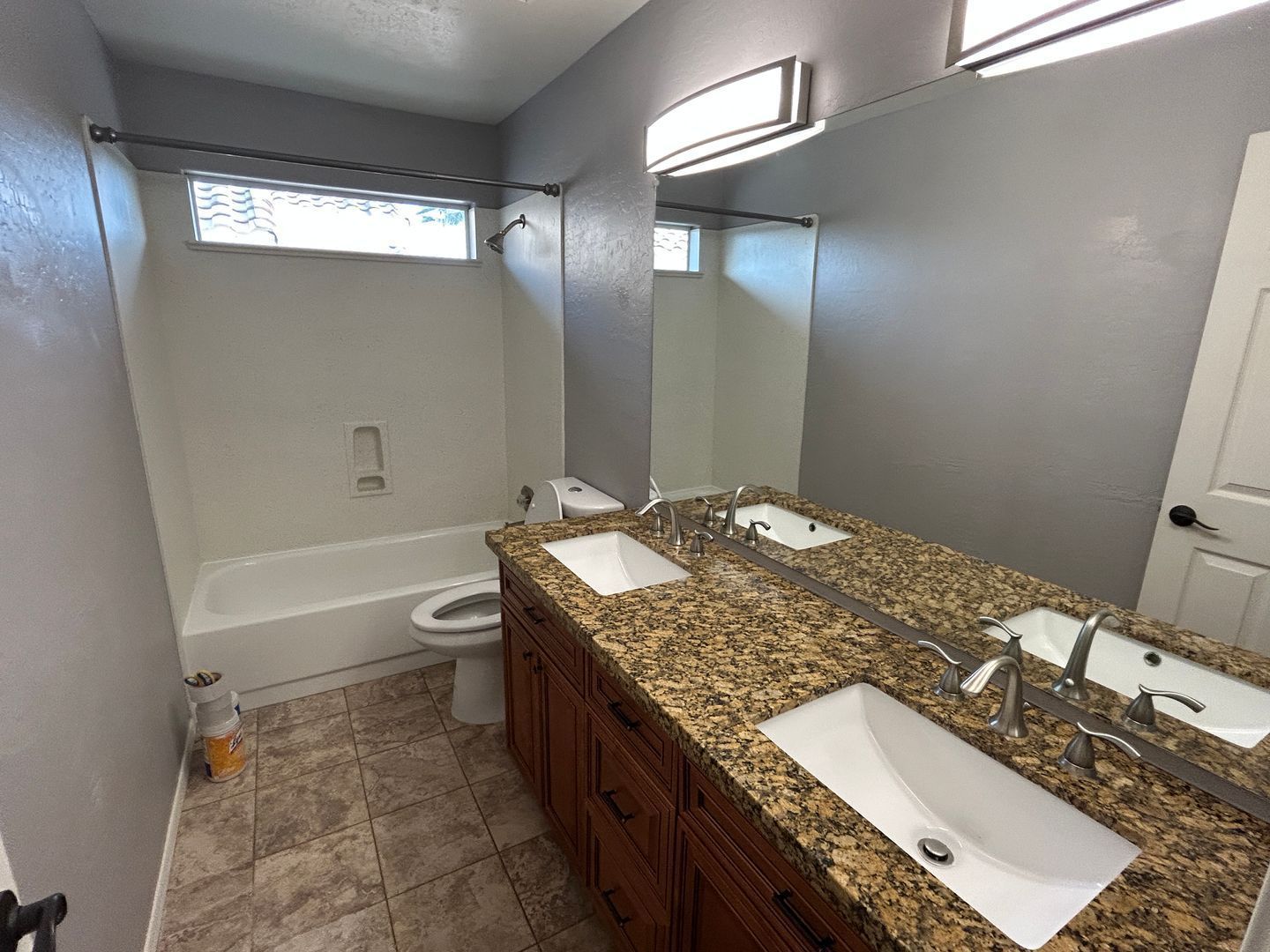 Fantastic 3 bedroom/2.5 bathroom home (plus loft, pool/spa) in the Foothills ready for early March Move-in property image