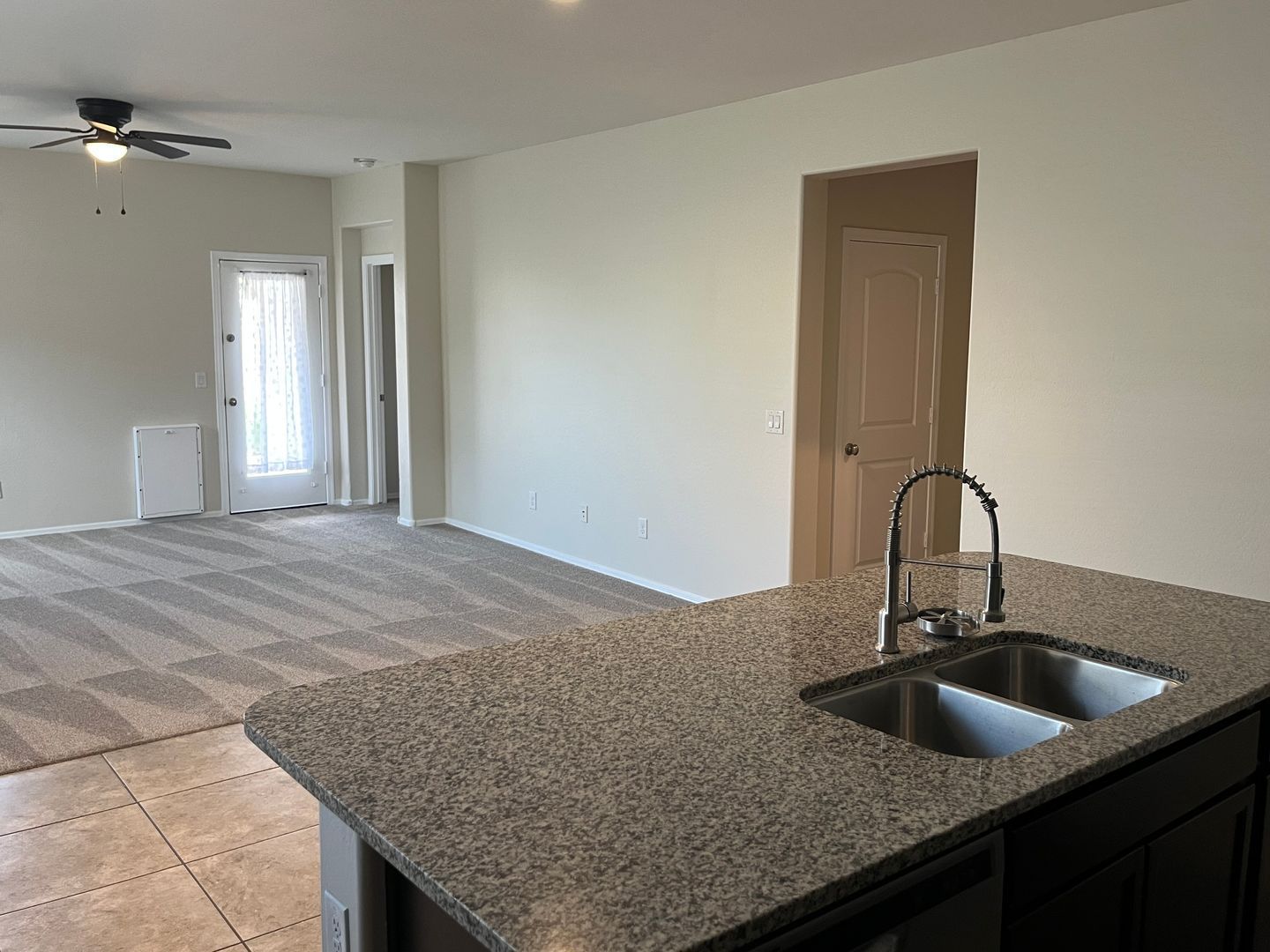 Beautiful 4 Bedroom, 2 Bath Home in Tartesso! property image