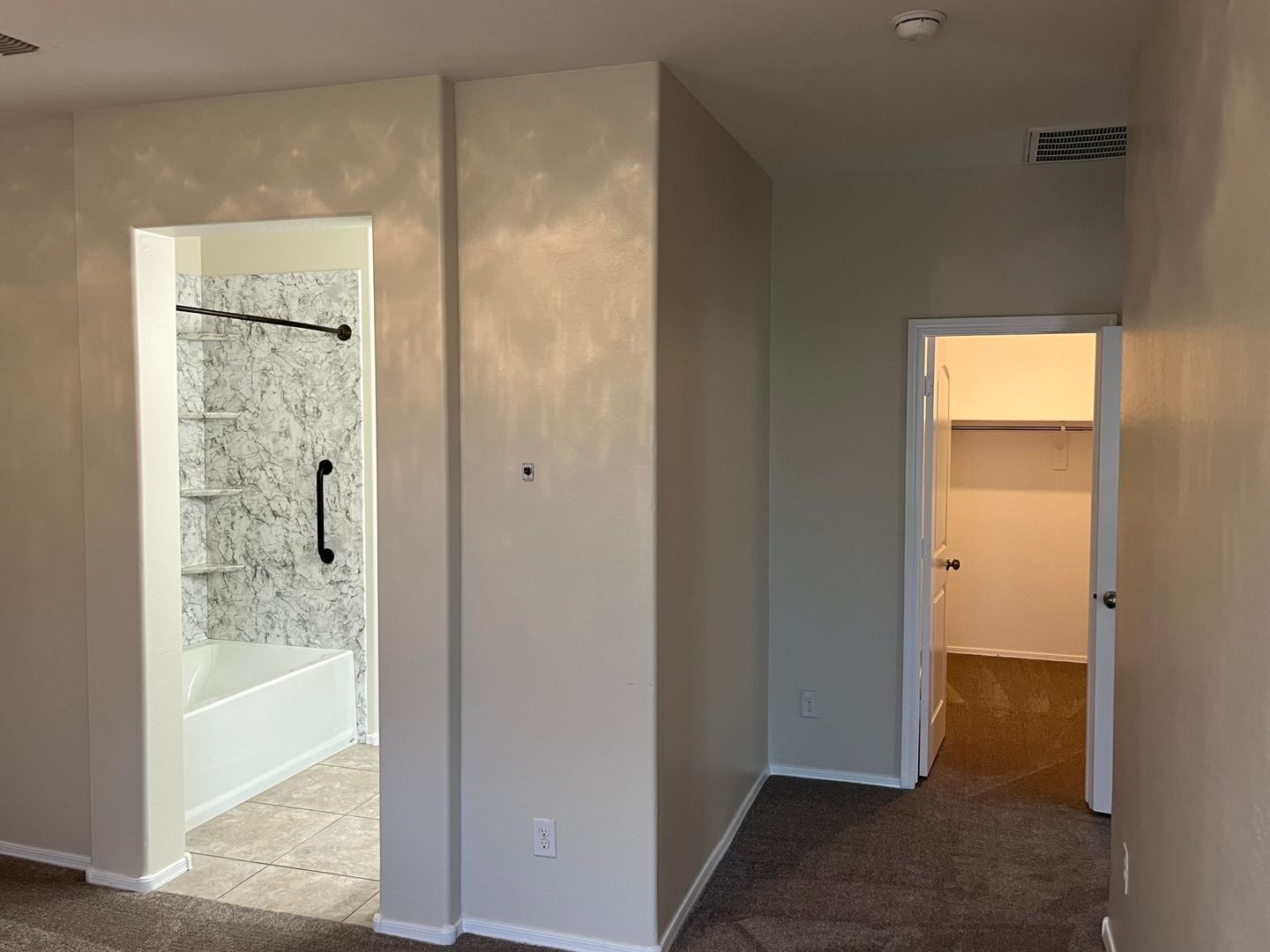 Beautiful 4 Bedroom, 2 Bath Home in Tartesso! property image