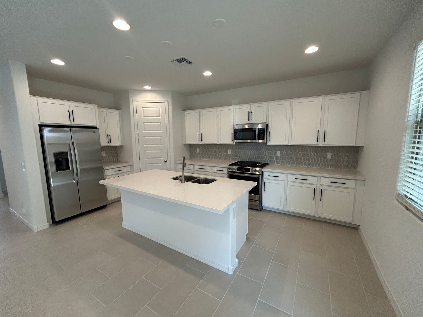 BRAND NEW - 4 Bedroom/3 Bathroom Home PLUS 2 Dens ready for immediate move-in !! property image