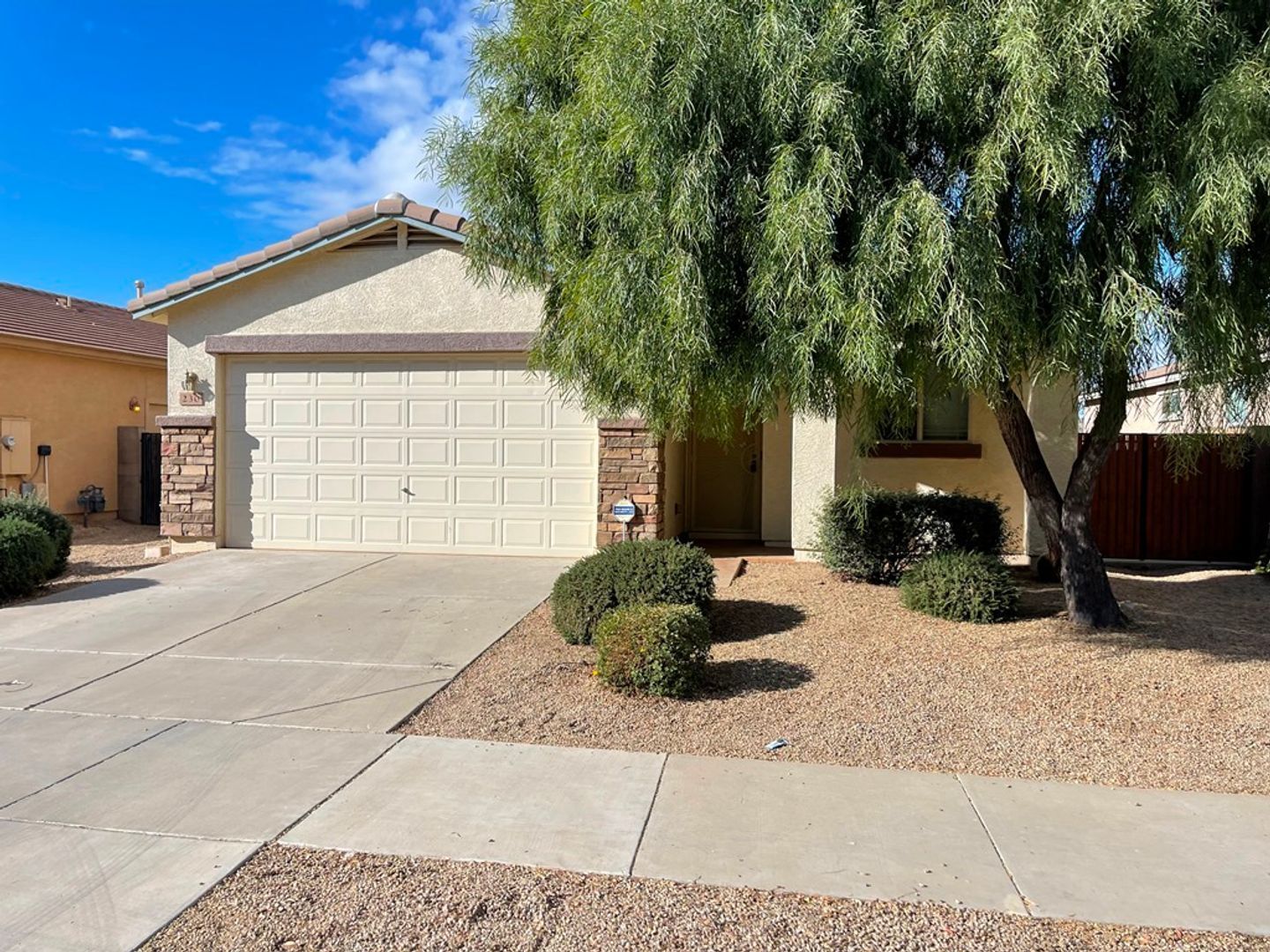 3 bedroom 2 bath home in Canyon trails is available for early March move in! property image