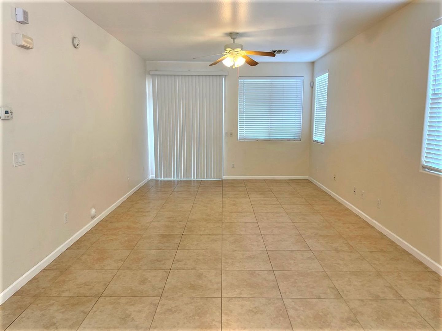 3 bedroom 2 bath home in Canyon trails is available for early March move in! property image