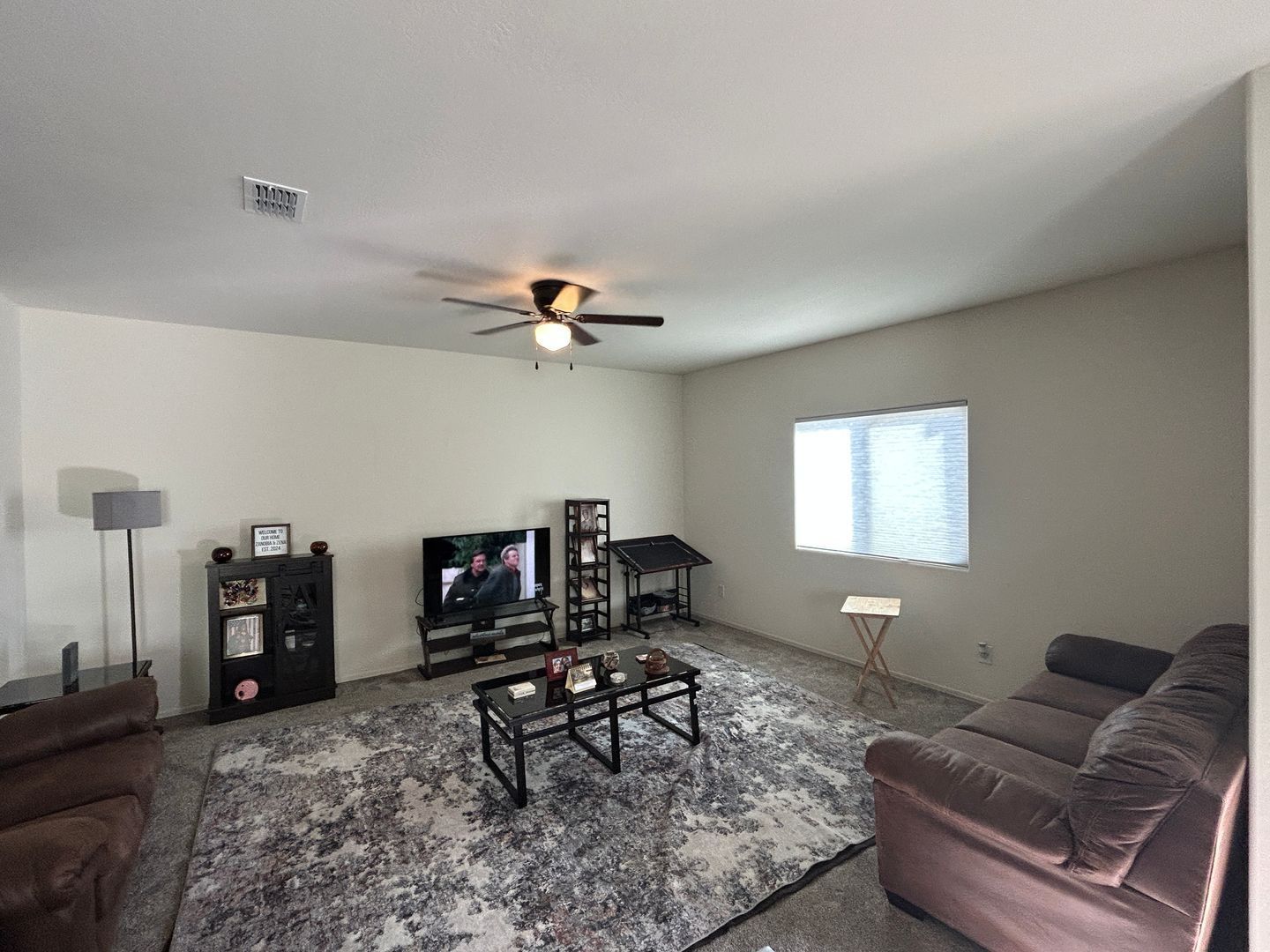 Lovely 3 bedroom / 2 bathroom home in Village at Sundance available for early March move-in property image