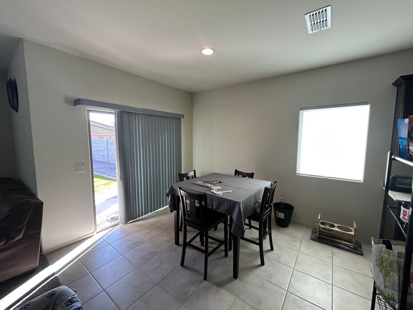 Lovely 3 bedroom / 2 bathroom home in Village at Sundance available for early March move-in property image