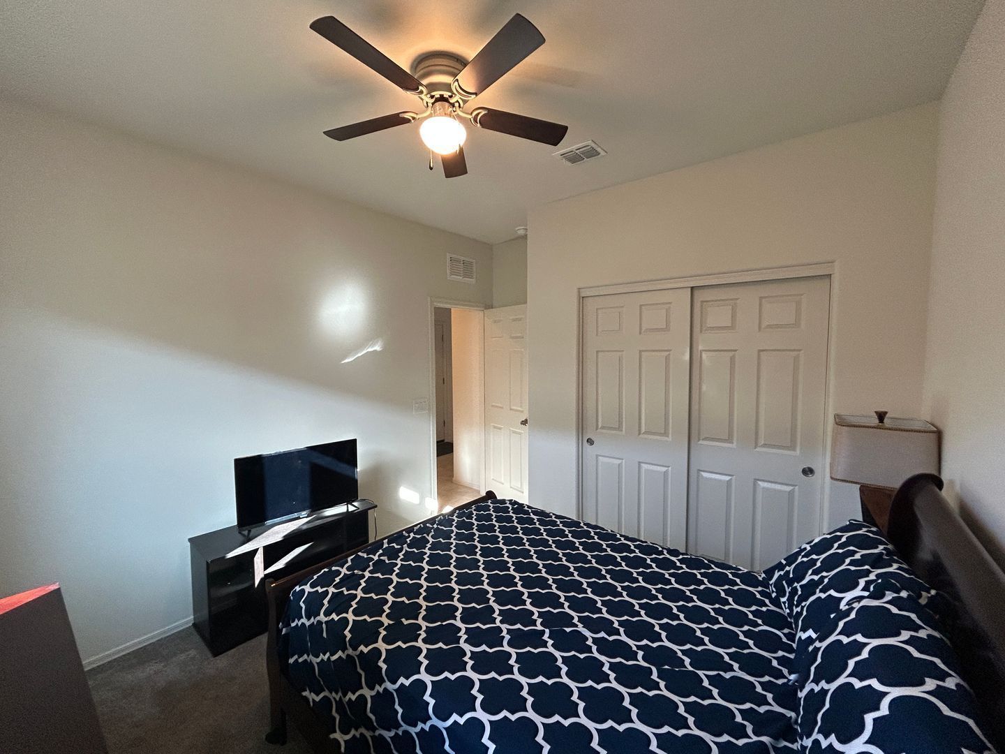 Lovely 3 bedroom / 2 bathroom home in Village at Sundance available for early March move-in property image