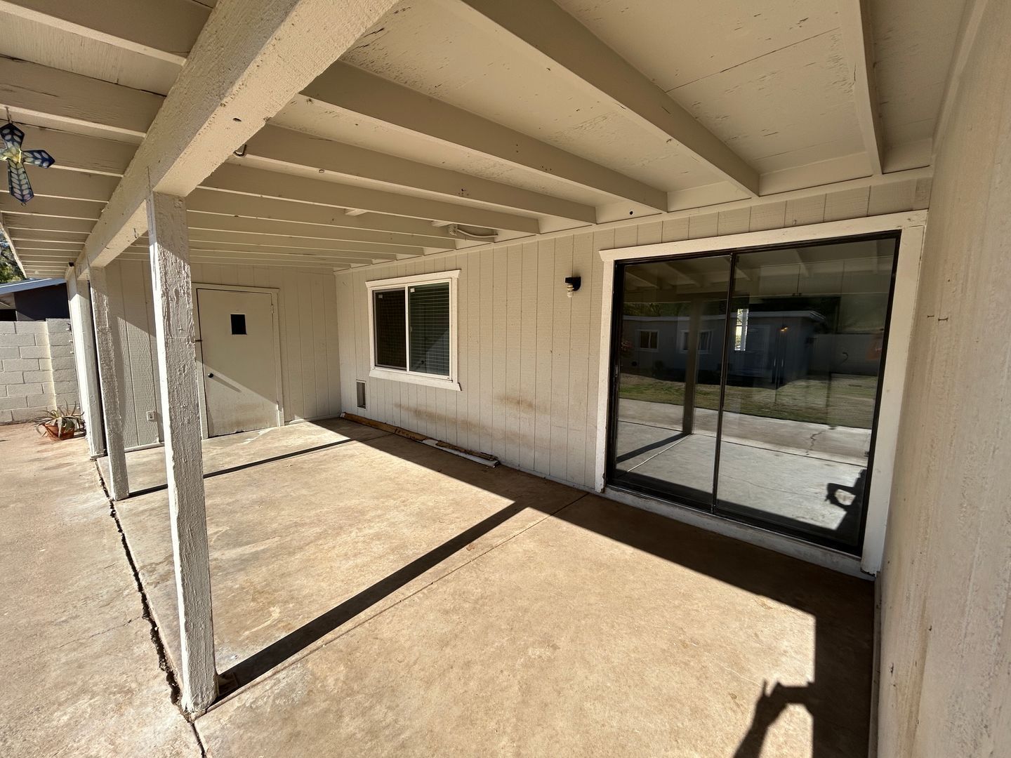 Fully updated 3 bedroom 2 bath at the base of north mountain property image