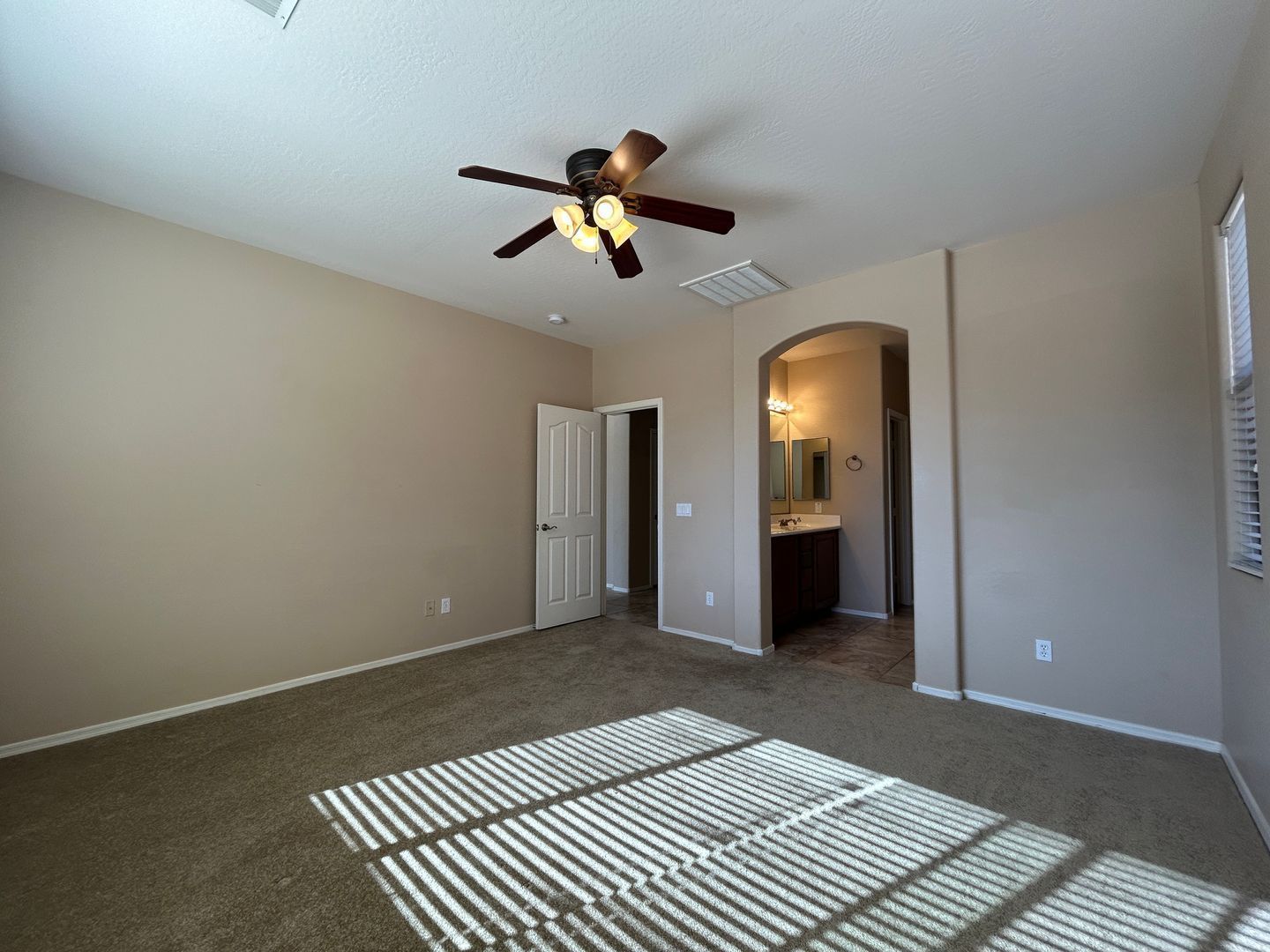 4 bedroom 2 bath home in Cooper Canyon (Mountain Gate) is available for February 1st Move In property image