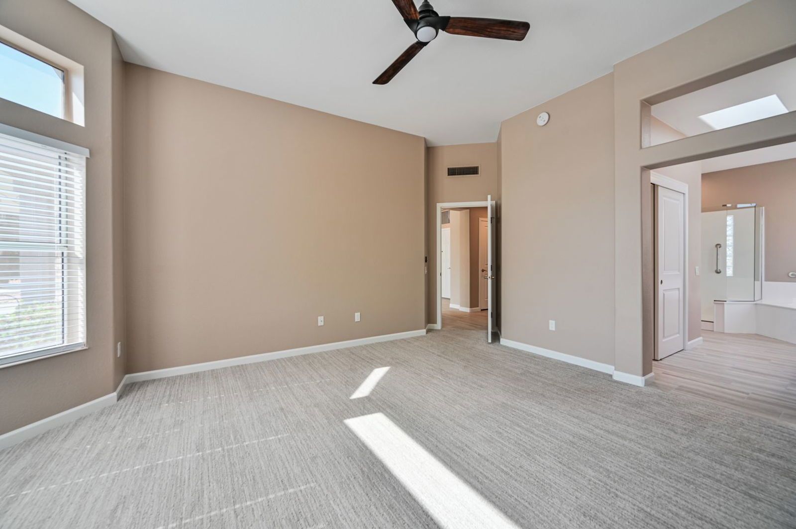 BEAUTIFUL REMODELED HOME WITH POOL AND BACKS GOLF COURSE - available mid April property image