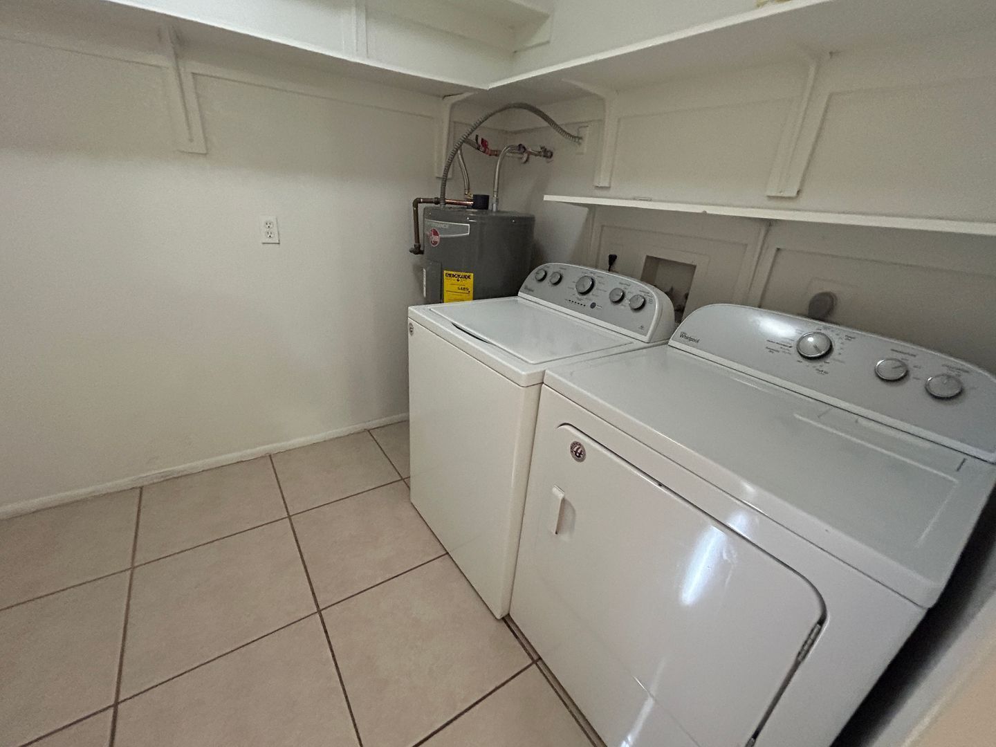 2 bedroom 1.5 bath in Olive Green Villas ready for immediate move-in property image