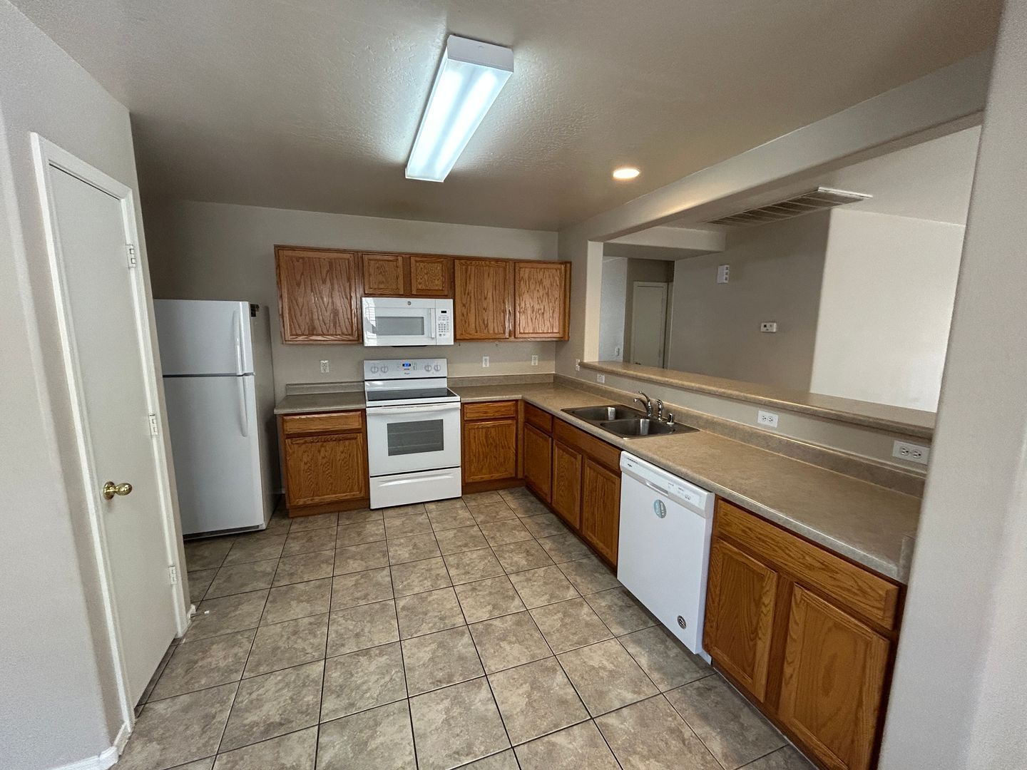 3 Bedroom/2 Bath home plus Den in Legacy Parc available for immediate move-in property image