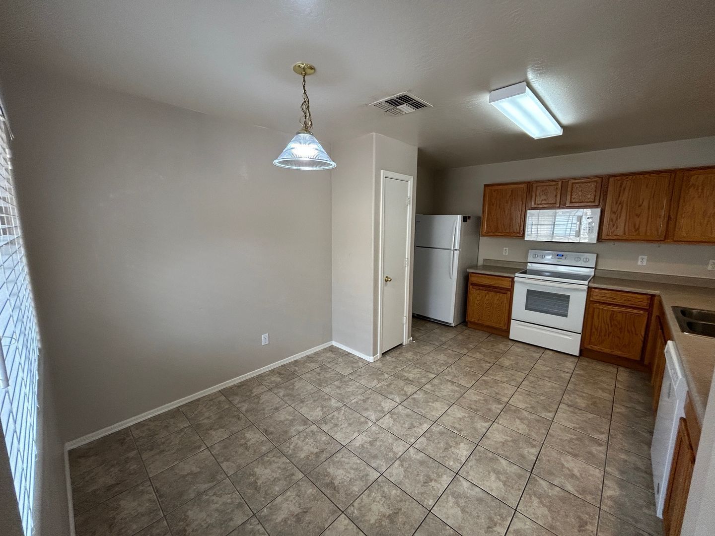3 Bedroom/2 Bath home plus Den in Legacy Parc available for immediate move-in property image