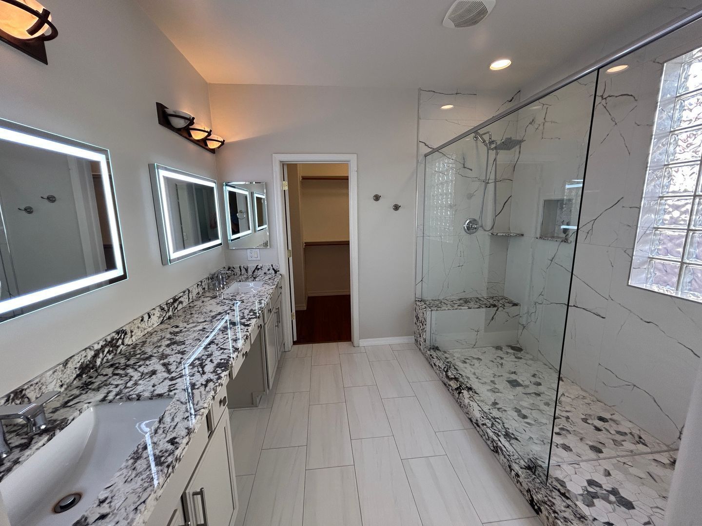 Fantastic 3 bedroom, den, flex space and 2.5 bathrooms SOLAR HOME ready Early December move in! property image