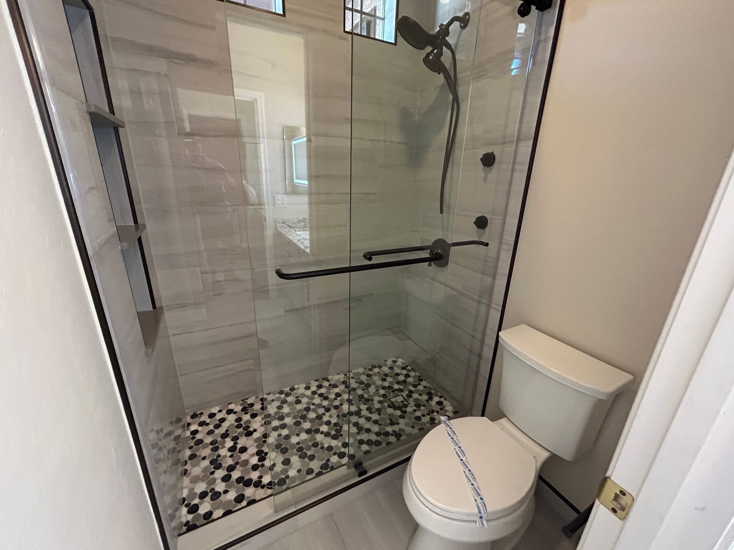 Fantastic 3 bedroom, den, flex space and 2.5 bathrooms SOLAR HOME ready Early December move in! property image
