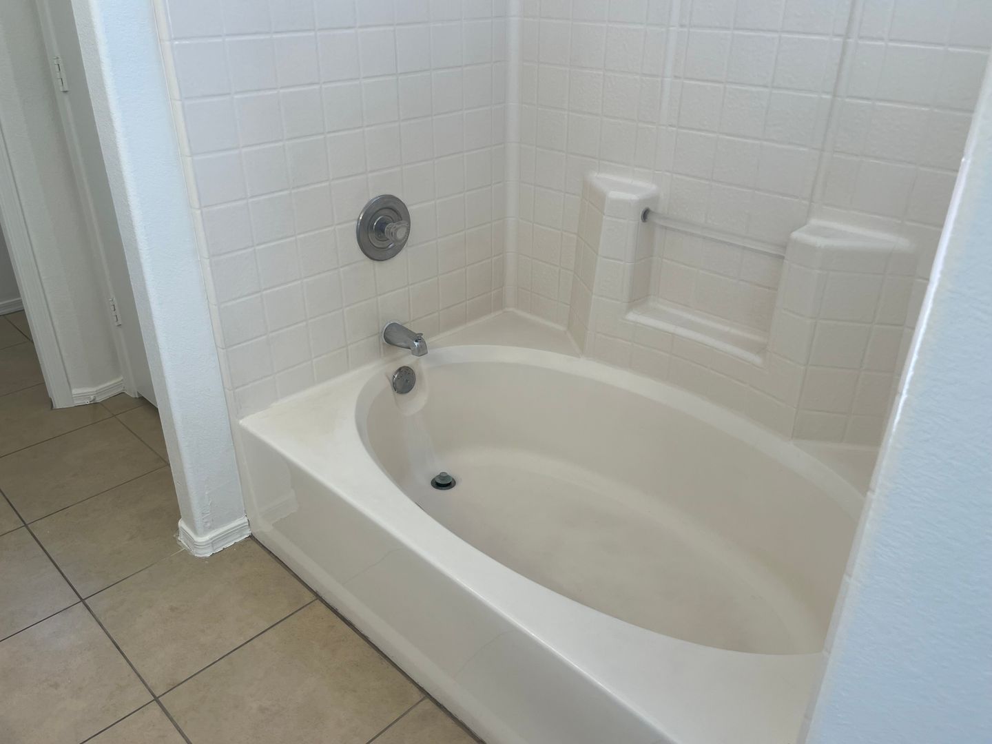 3 bedroom 2 bath home in Surprise is available for immediate move in! property image