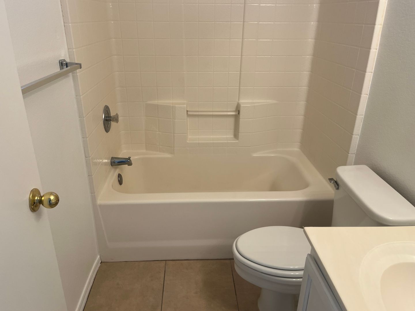 3 bedroom 2 bath home in Surprise is available for immediate move in! property image