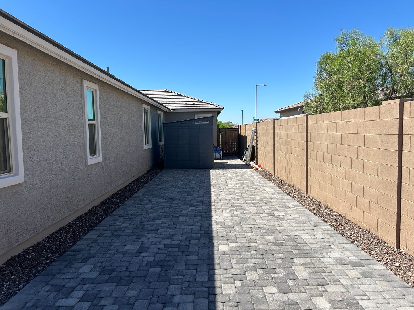 LARGE LOT - Beautiful 3 bedroom / 3 bathroom (plus den & flex room) property image
