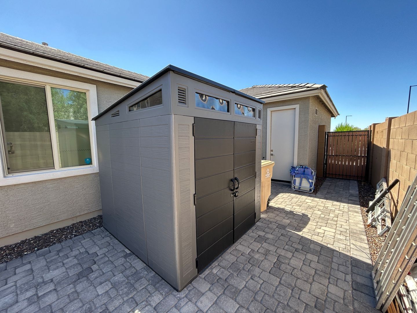 LARGE LOT - Beautiful 3 bedroom / 3 bathroom (plus den & flex room) property image