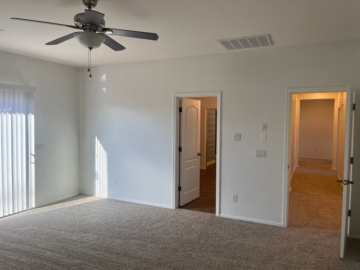 4 bedroom 3 bath home with a den in Royal Ranch is available for immediate move in property image