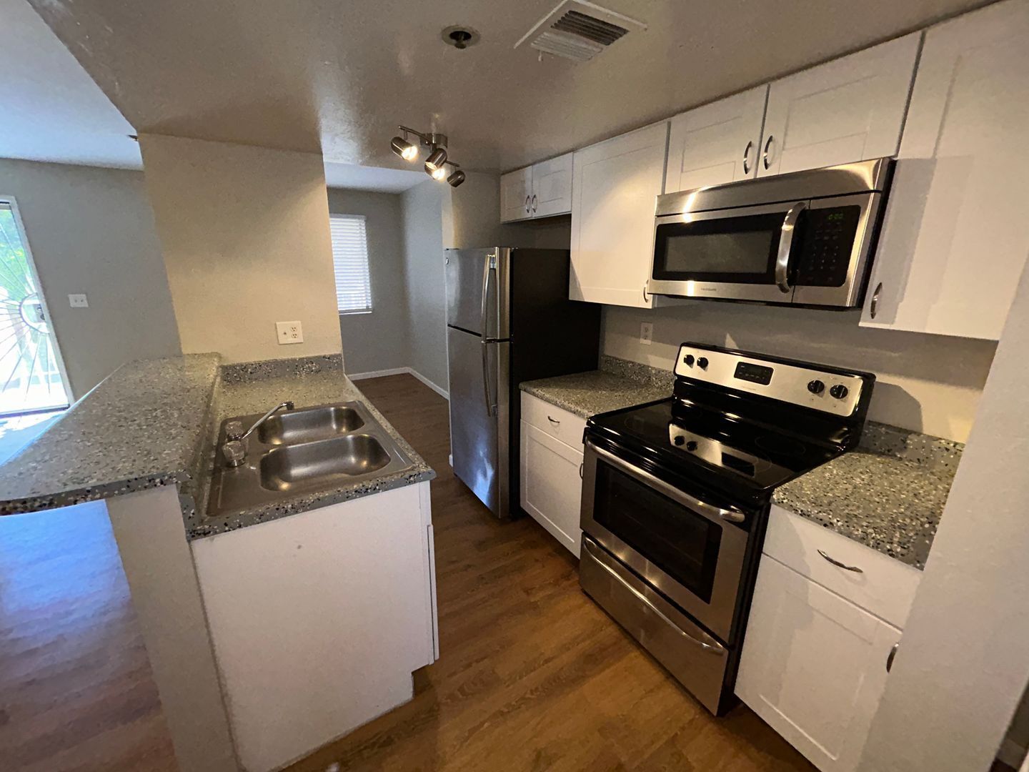 1 bedroom 1 bath Condo in the Cliffs Condominiums is available for mid March move-in property image