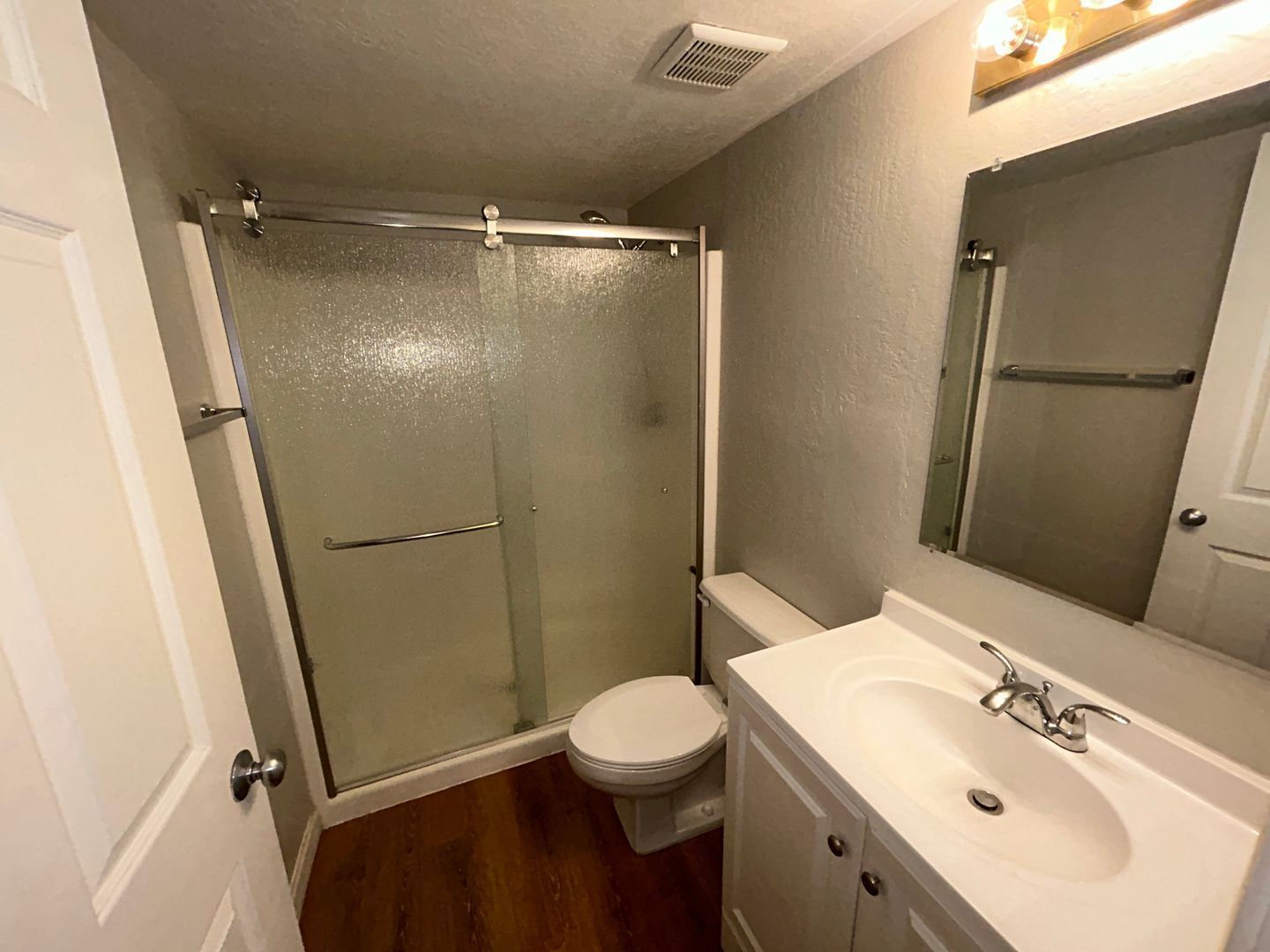 1 bedroom 1 bath Condo in the Cliffs Condominiums is available for mid March move-in property image