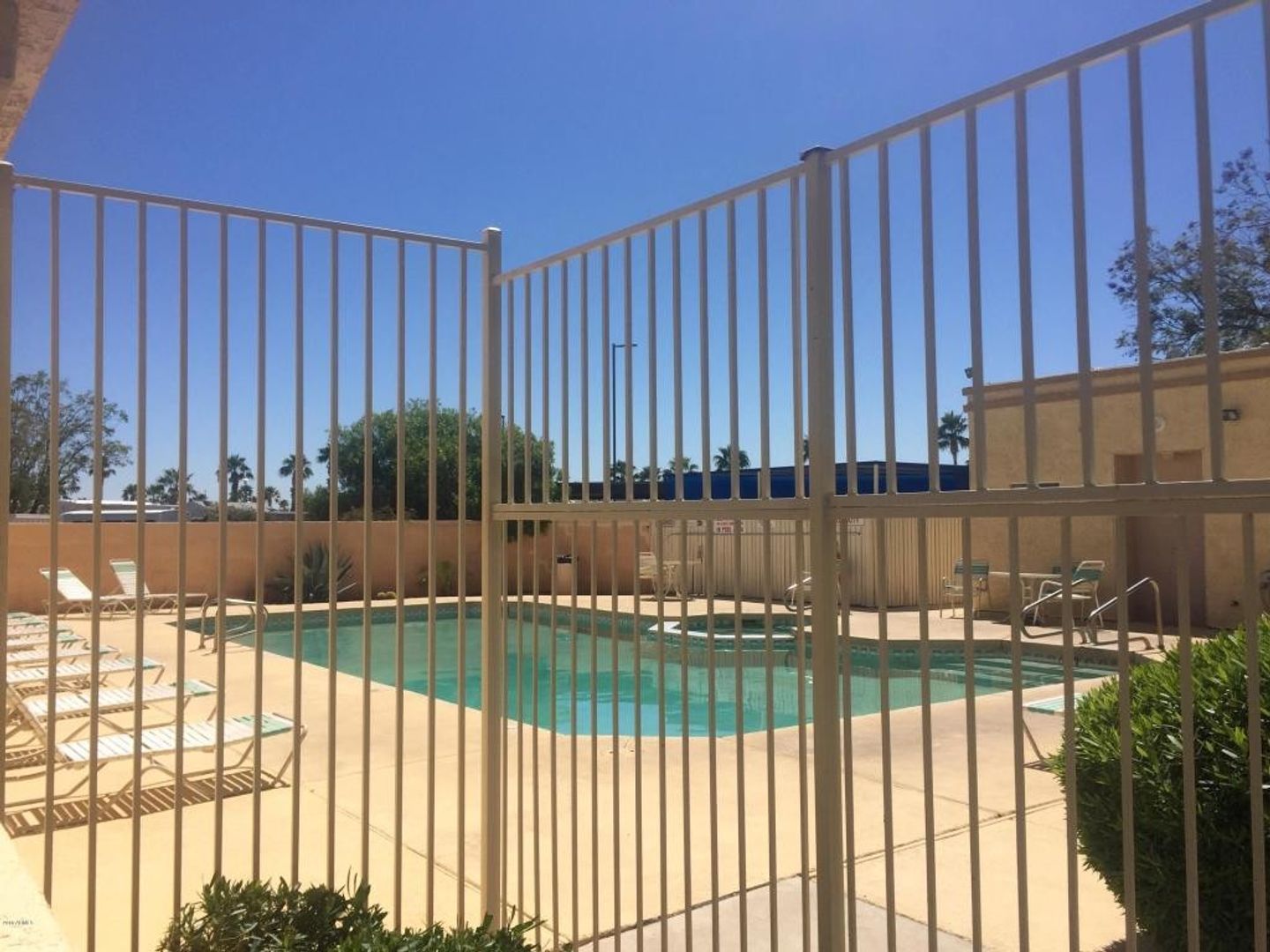 1 bedroom 1 bath condo on the ground level in Springs Condominium is available for immediate move in! property image