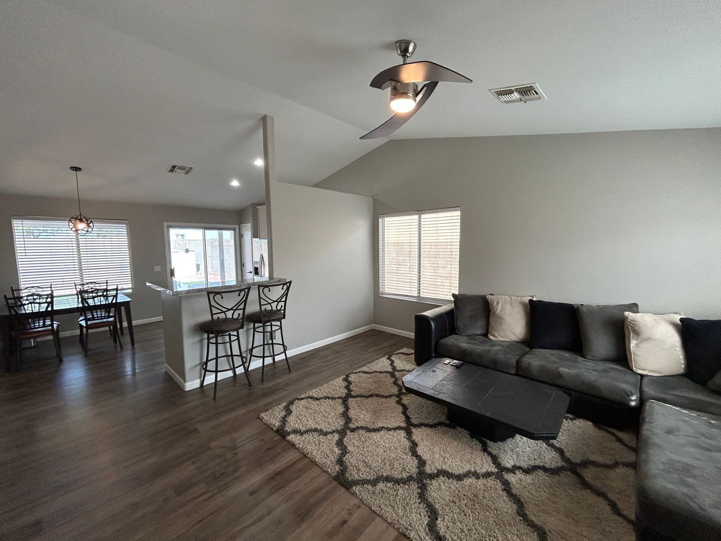 Updated 3 bedroom / 2 bathroom home located in Parke Row ready for early April move-in property image