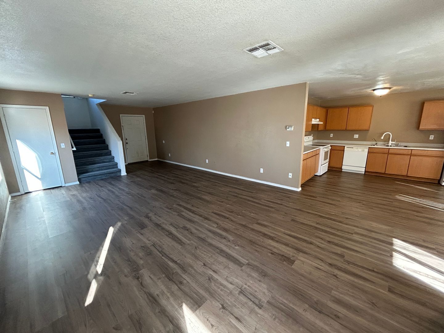 Updated 3 bedroom / 2.5 bathroom home WITH POOL/WATERFALL/SLIDE ready for immediate move-in property image