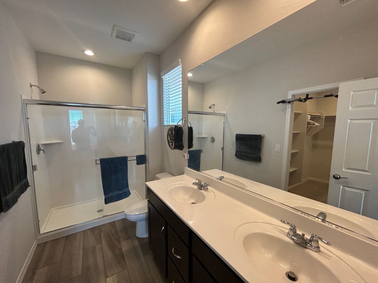 Home Built in 2025 - 2 bedroom (plus den), 2 bathroom FURNISHED - ready for immediate move-in property image