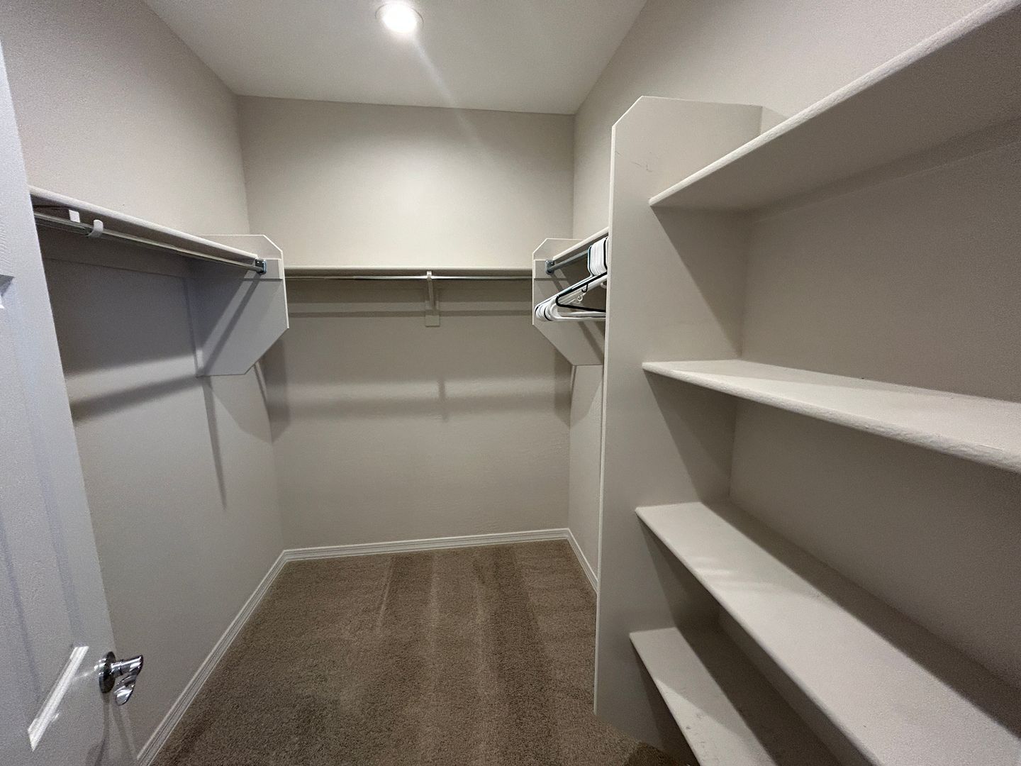 Home Built in 2025 - 2 bedroom (plus den), 2 bathroom FURNISHED - ready for immediate move-in property image