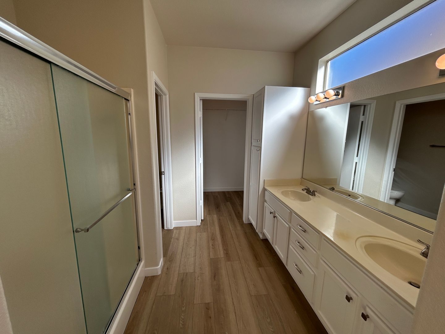 Nicely updated 2 bedroom / 2 bathroom home in Sun City West ready for immediate move-in !! property image