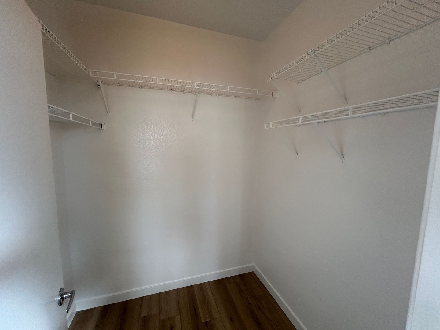 Nicely updated 2 bedroom / 2 bathroom home in Sun City West ready for immediate move-in !! property image