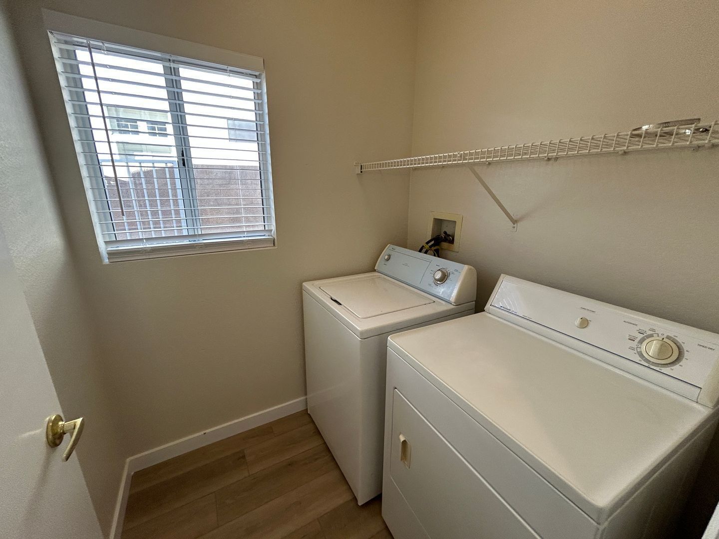 Nicely updated 2 bedroom / 2 bathroom home in Sun City West ready for immediate move-in !! property image