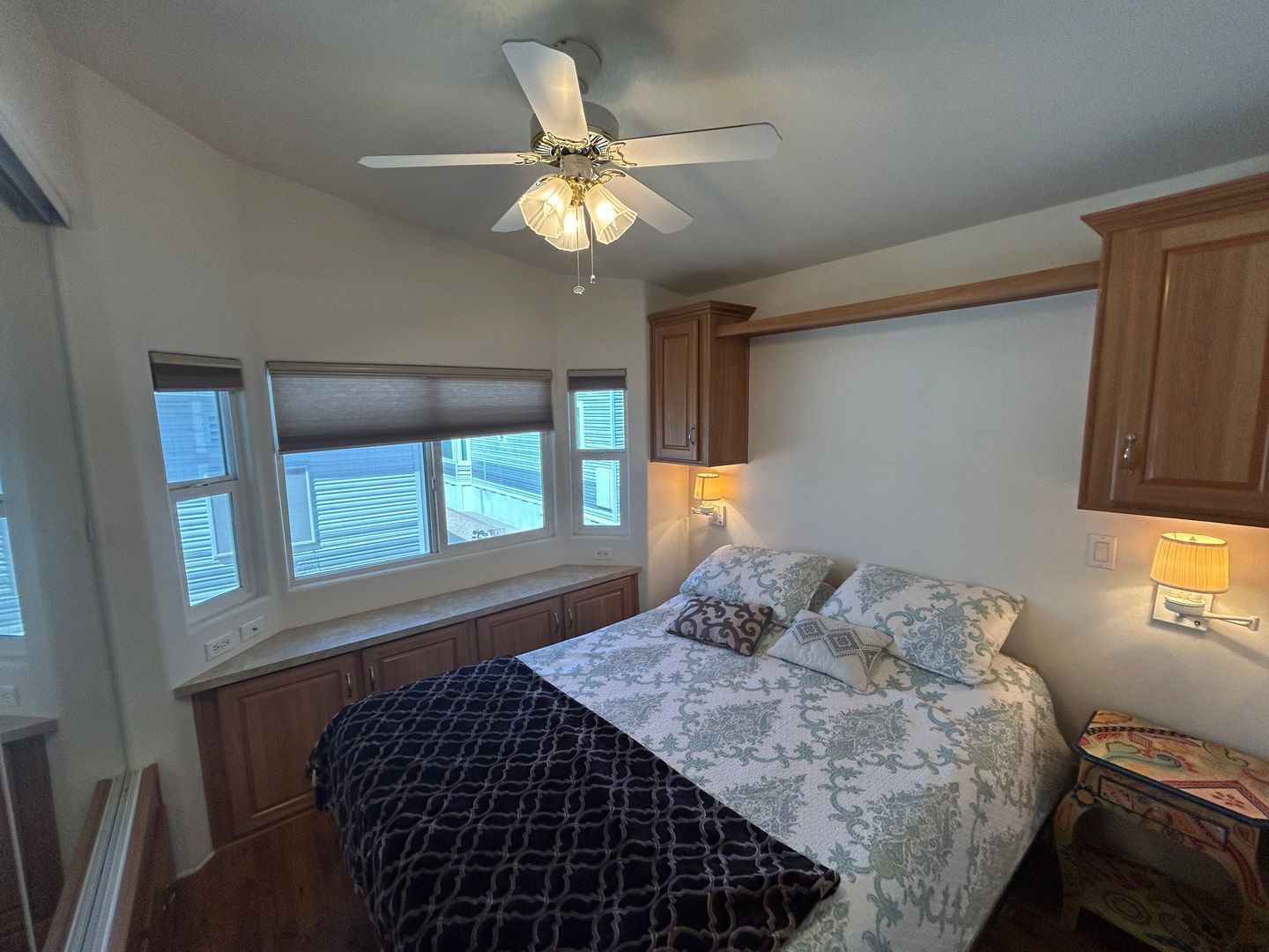 Fully Furnished Home in Happy Trails (2 bedrooms/2 bathrooms) ready for immediate move-in property image