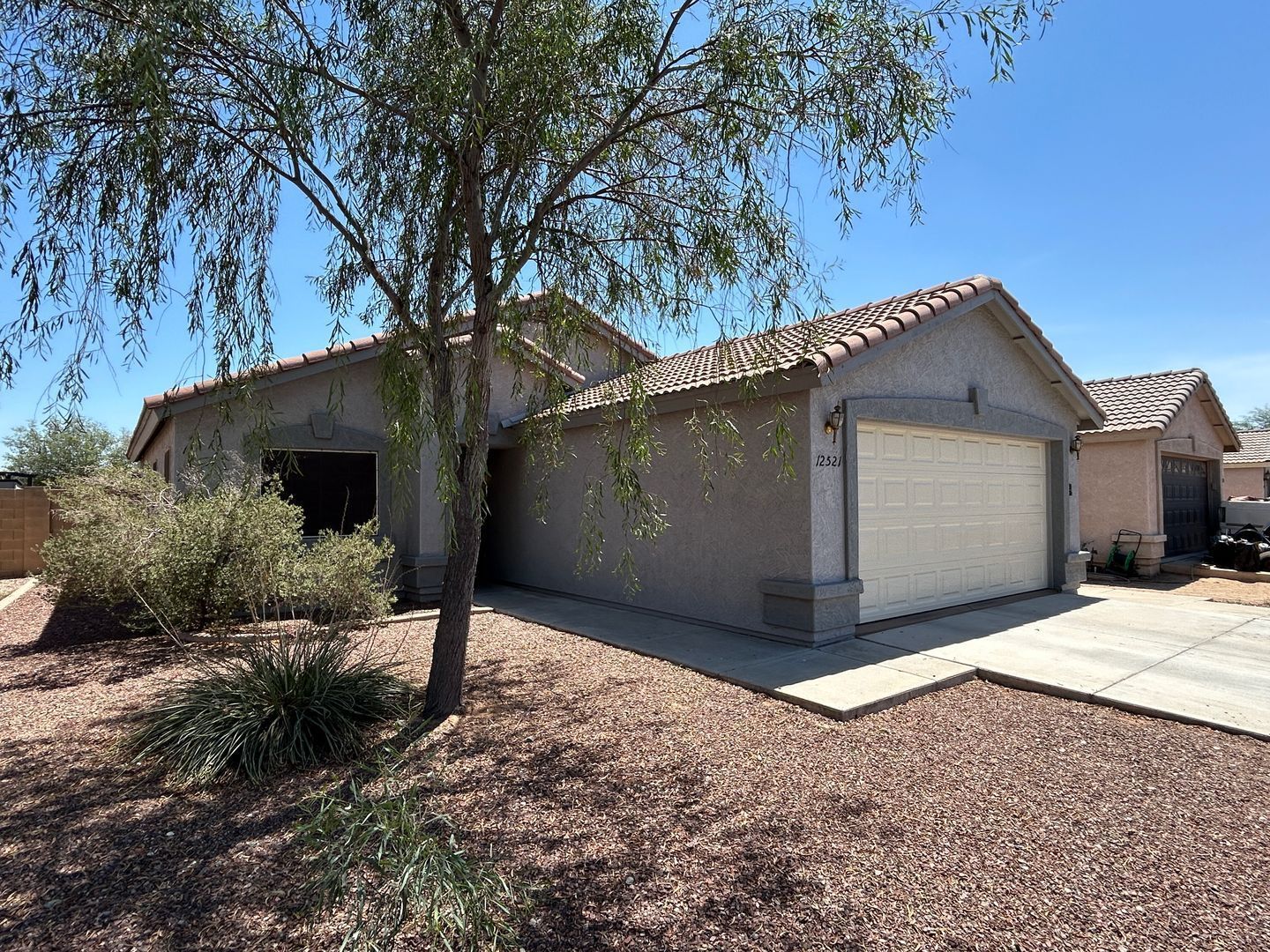 Updated 3 bedroom / 2 bathroom home in Parque Verde ready for May 1st move-in property image