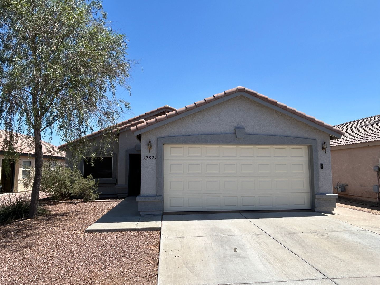 Updated 3 bedroom / 2 bathroom home in Parque Verde ready for May 1st move-in property image