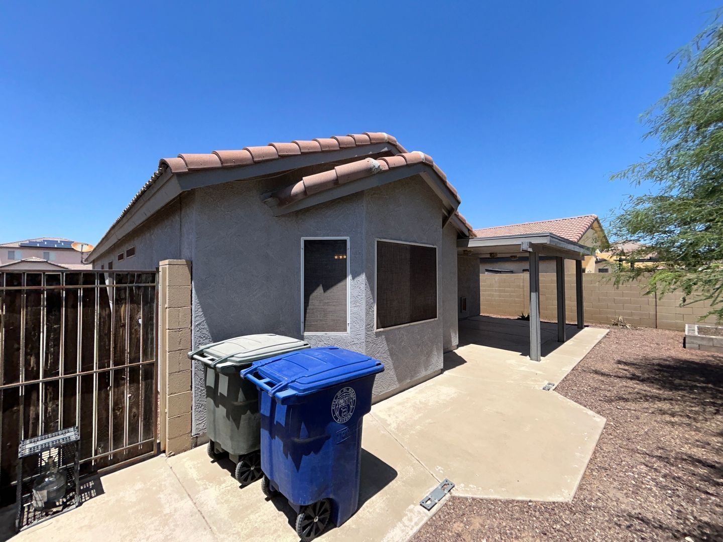 Updated 3 bedroom / 2 bathroom home in Parque Verde ready for May 1st move-in property image