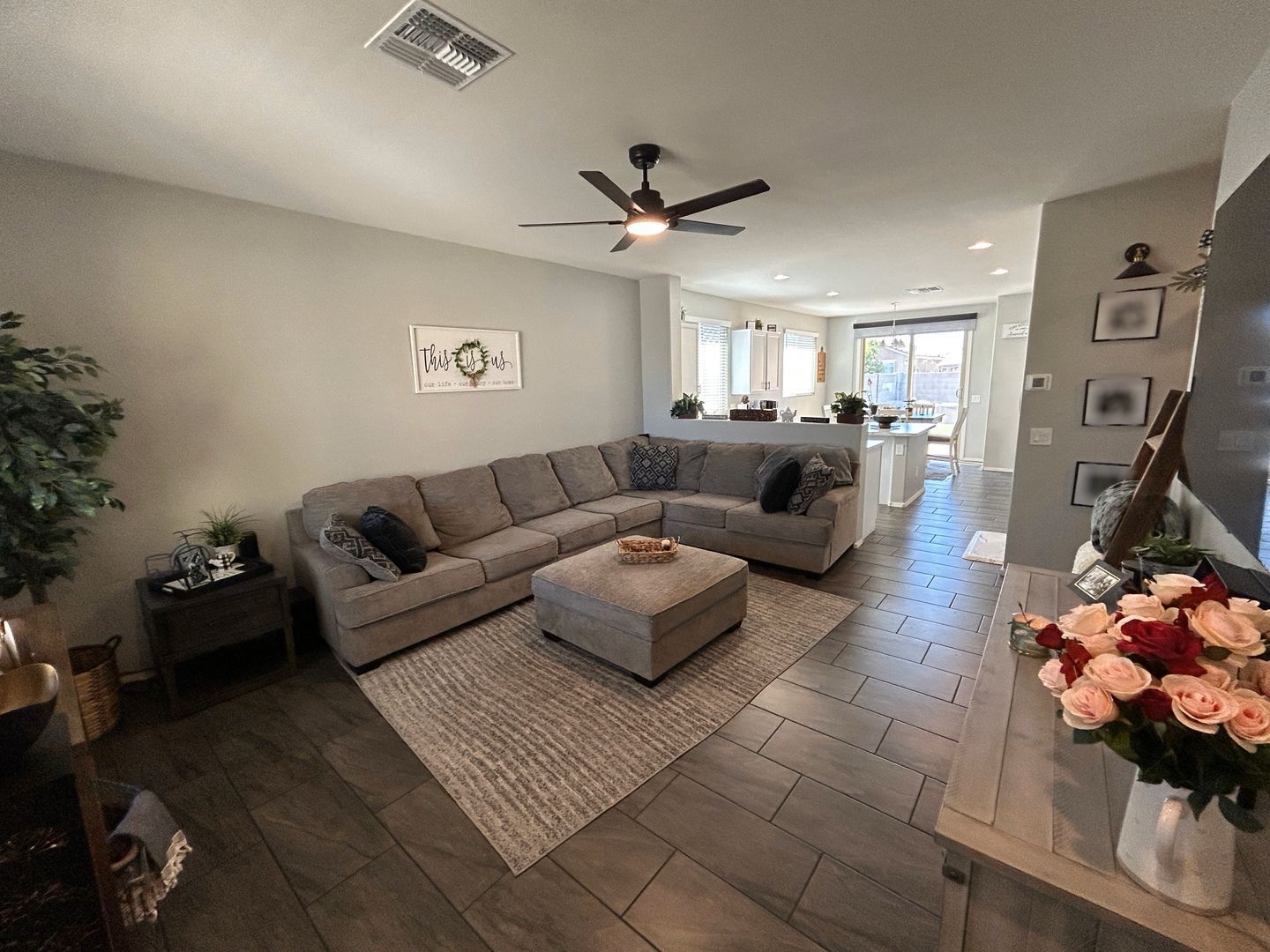 Beautiful 3 bedroom / 2 bathroom home in Austin Ranch ready for  an Early June move-in property image