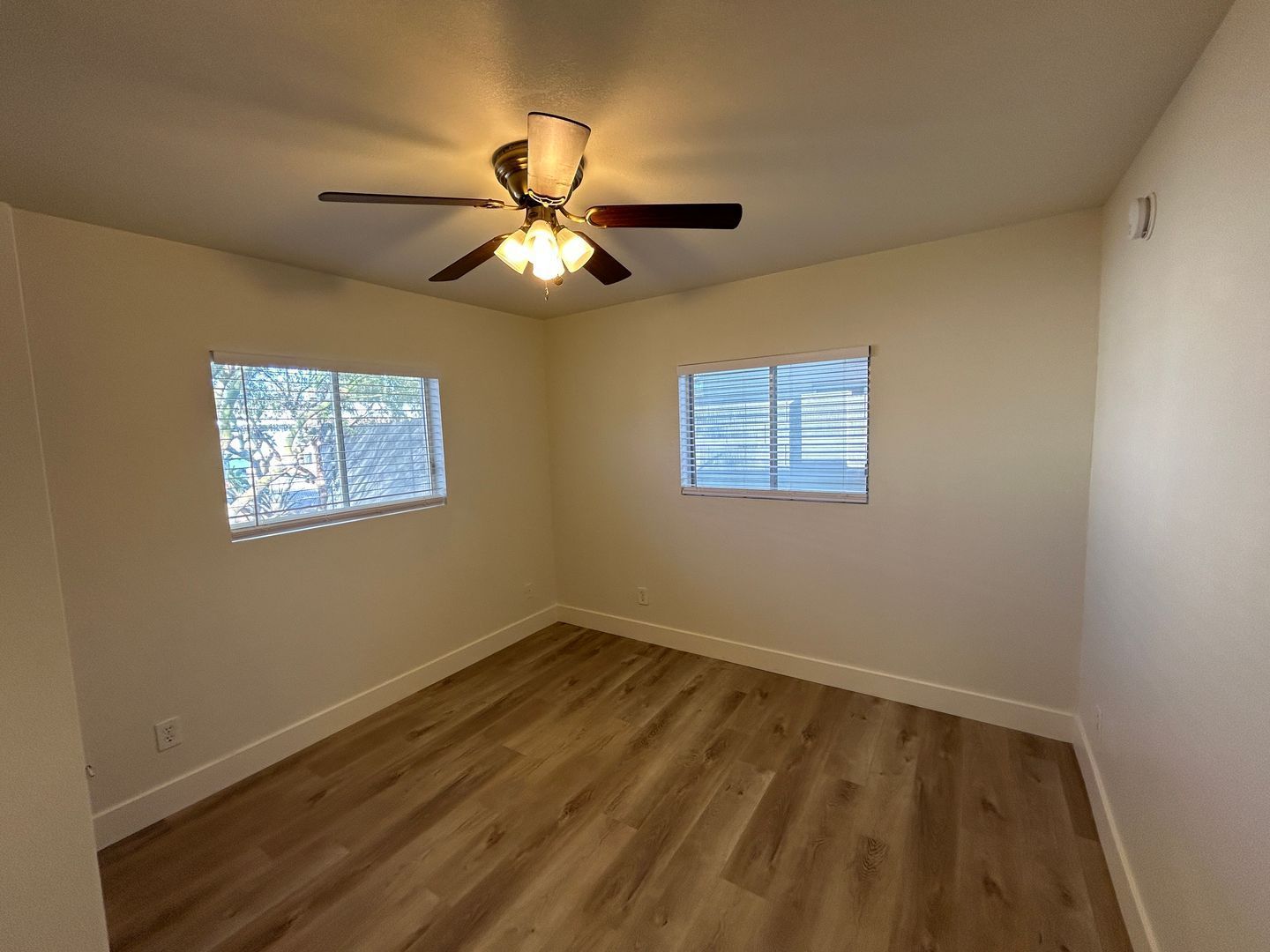 Recently remodeled 2 bedroom / 1 bathroom duplex ready for early May move in property image