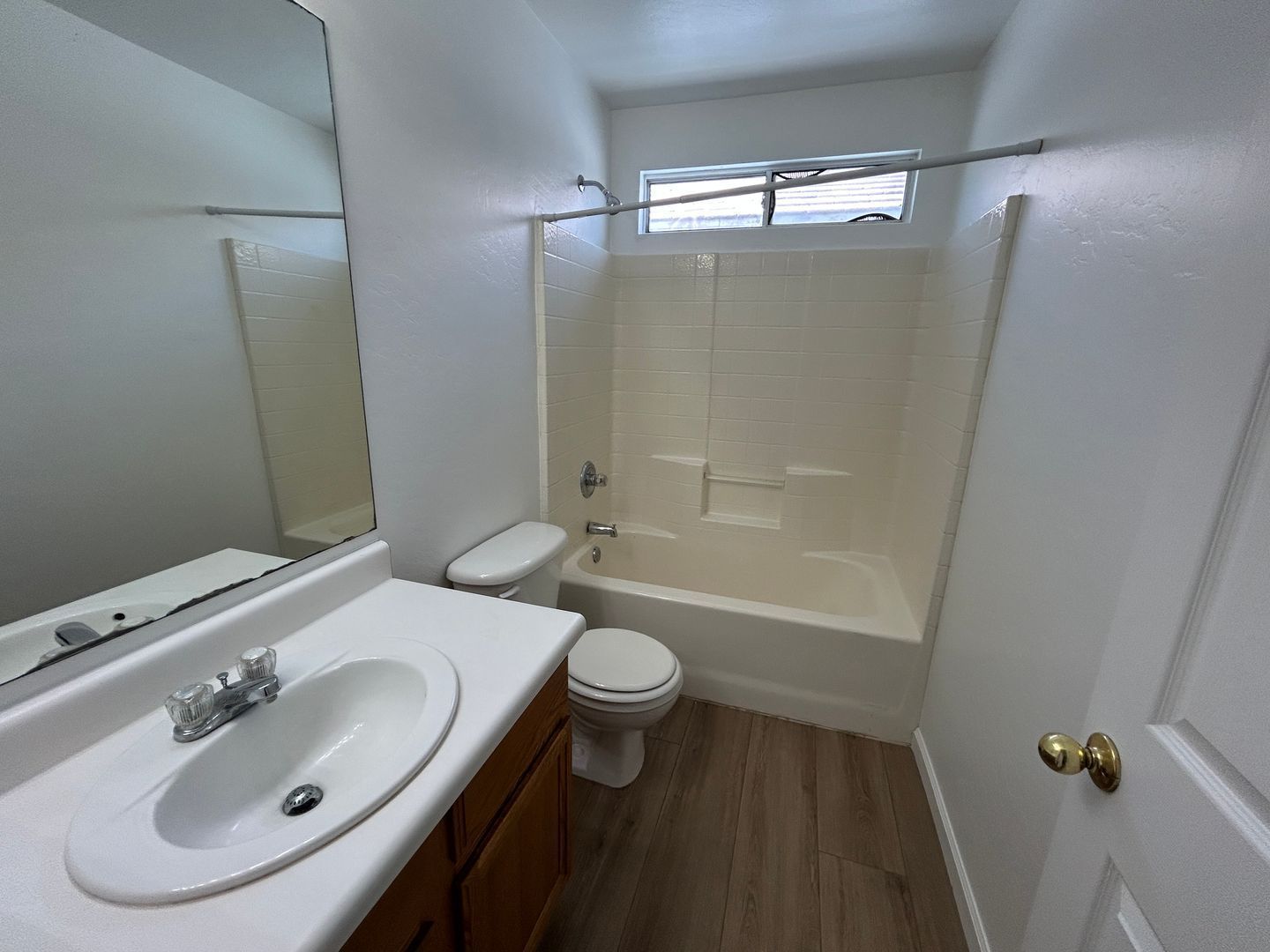 Updated 3 bedroom 2.5 bathroom (plus loft) home in Cambridge Estates is available for immediate move in! property image