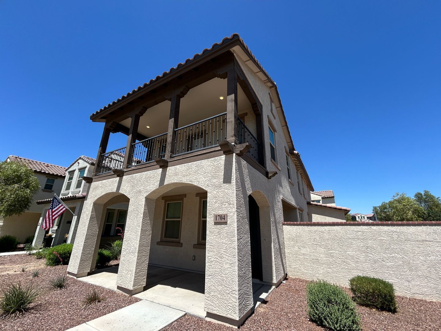 Beautiful Home in Verrado Marketside (3 bedrooms+loft / 2.5 baths) ready for early June move-in property image