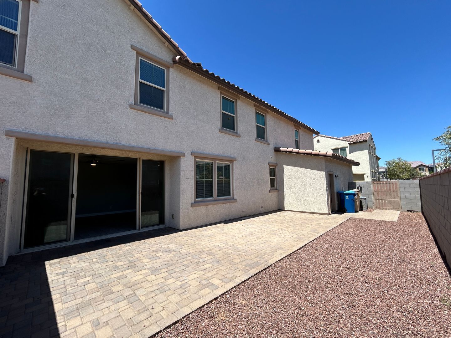 Beautiful Home in Verrado Marketside (3 bedrooms+loft / 2.5 baths) ready for early June move-in property image