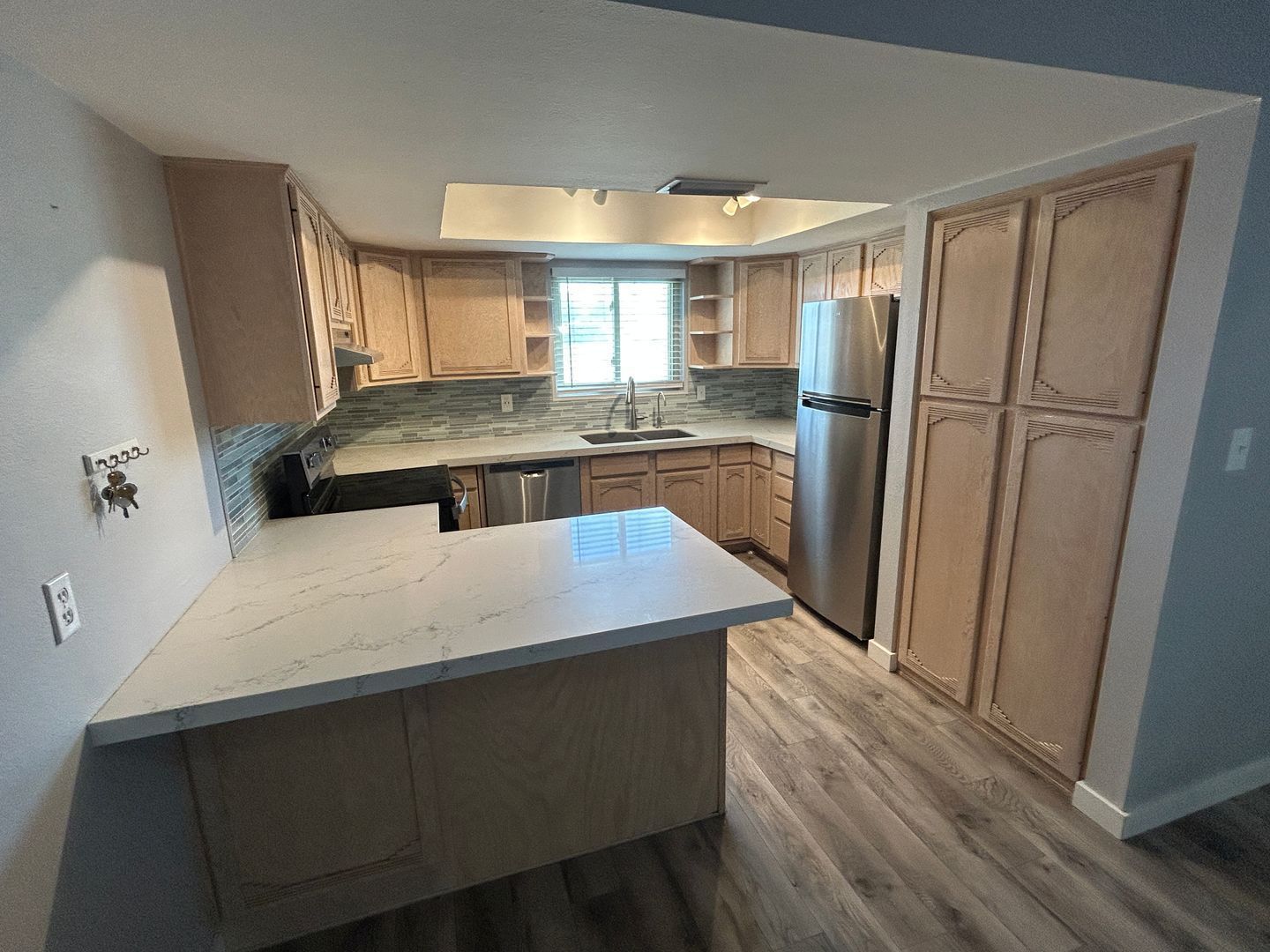 Updated Bellair Townhome with Solar (3 bed/2 bath) ready for early May move-in property image
