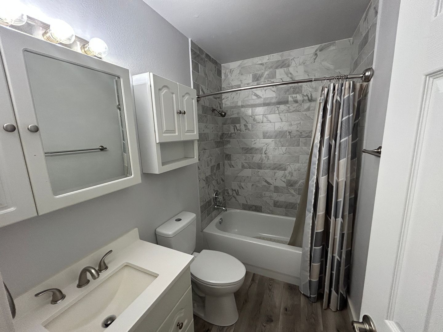 Updated Bellair Townhome with Solar (3 bed/2 bath) ready for early May move-in property image