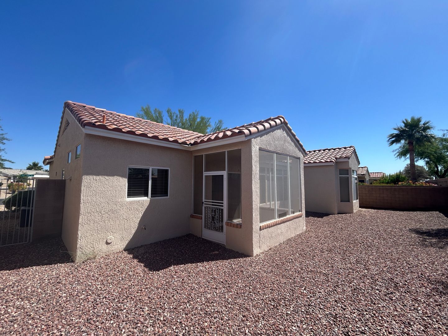 Nicely updated 2 bedroom / 2 bathroom home in Sun City West (age restricted community) ready for immediate move-in !! property image