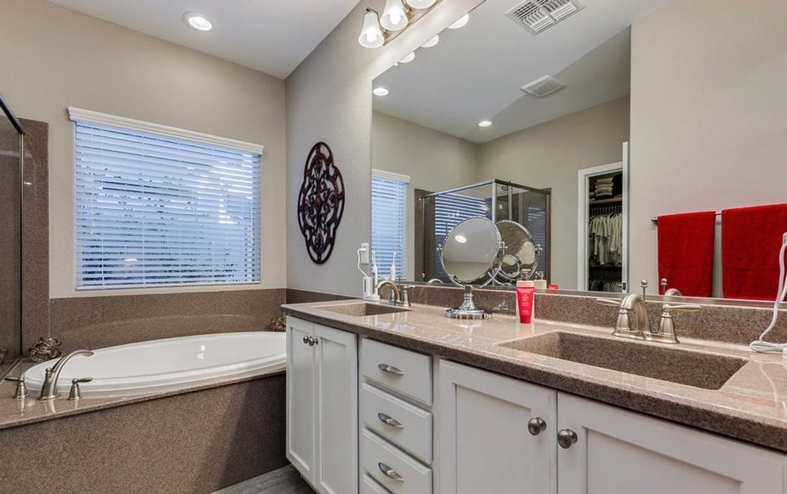 Beautiful Home in Tierra Del Rio ready for approximate 5/23/26 move-in property image