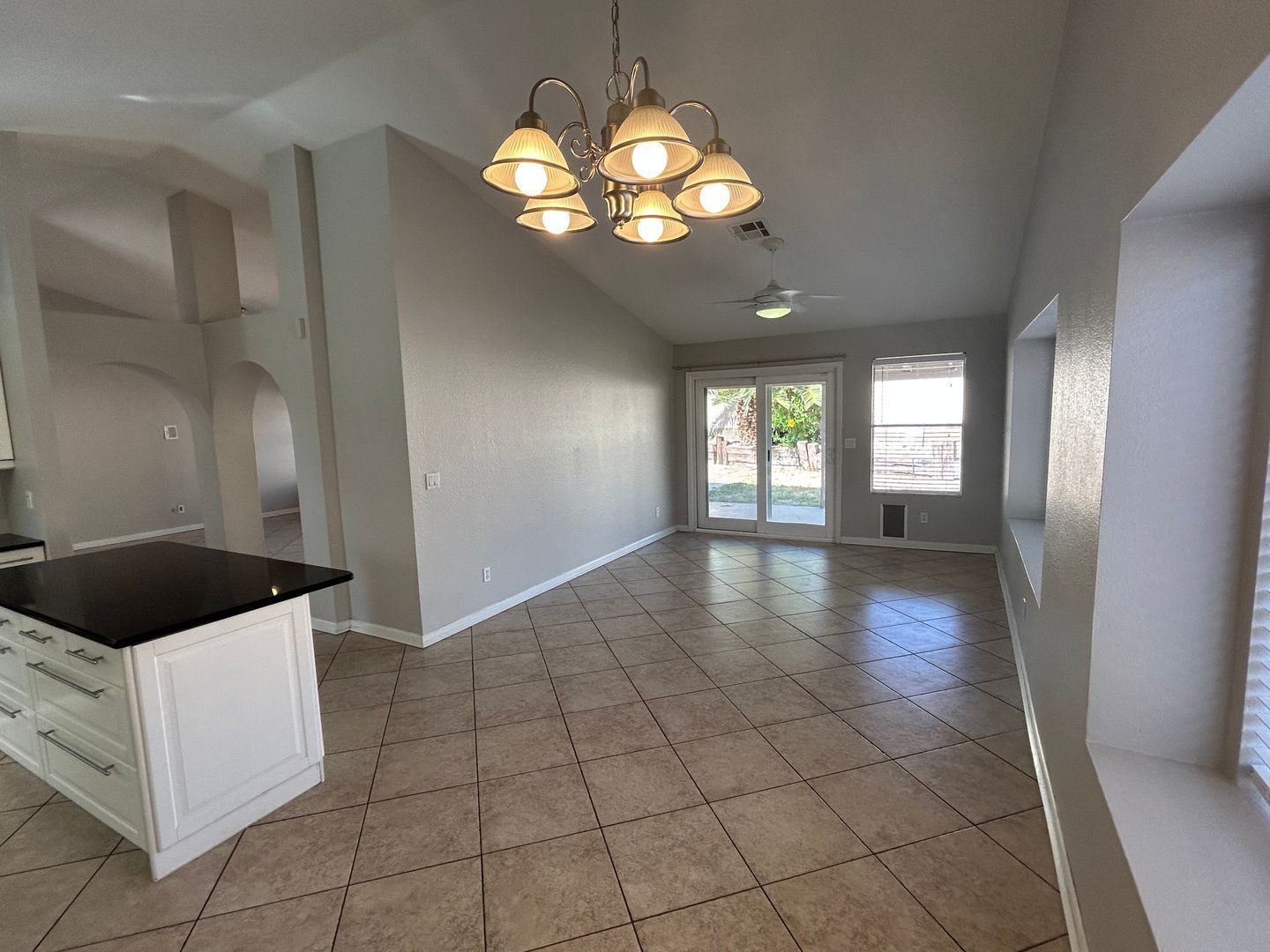 Beautiful 3 bedroom / 3 Bath with a Pool- Available Now!! property image