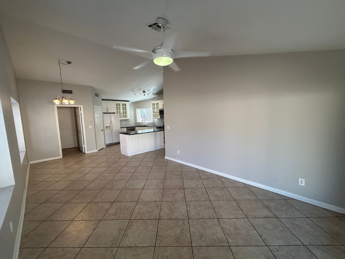 Beautiful 3 bedroom / 3 Bath with a Pool- Available Now!! property image